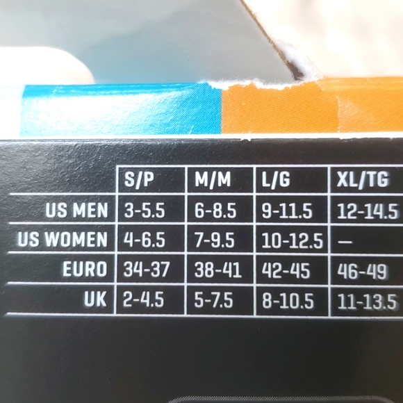 Smartwool  Women's  Specific  Fit Medium. Light  Cushion NWT - Picture 5 of 8